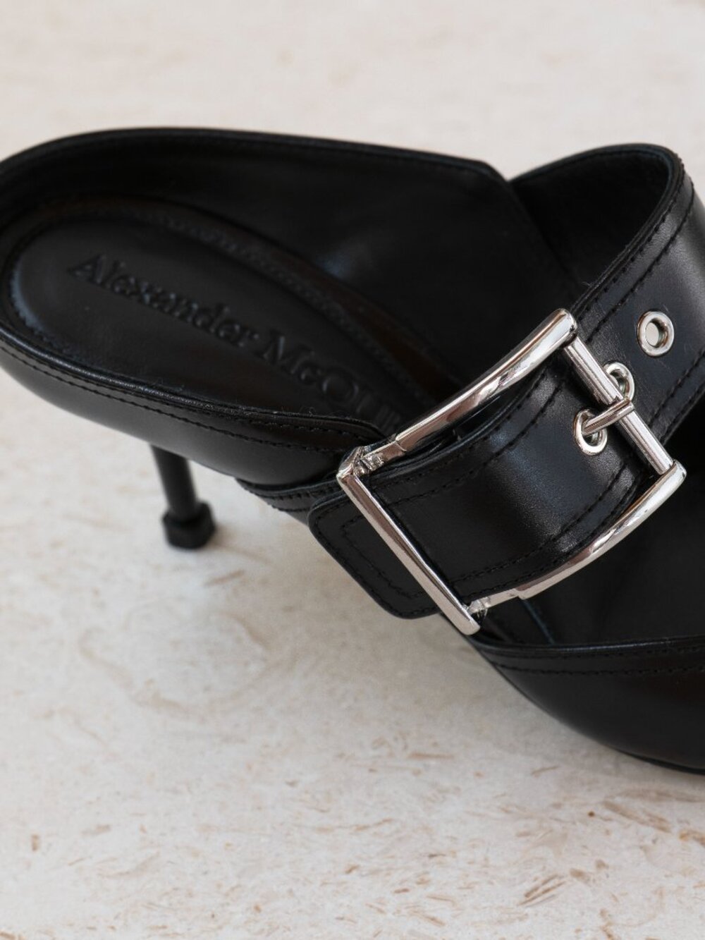 NWOB Alexander McQueen Punk Buckle Leather Mules EU 36 - Picture 4 of 7